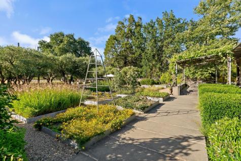 3487 Alexander Valley Road Healdsburg CA 95448