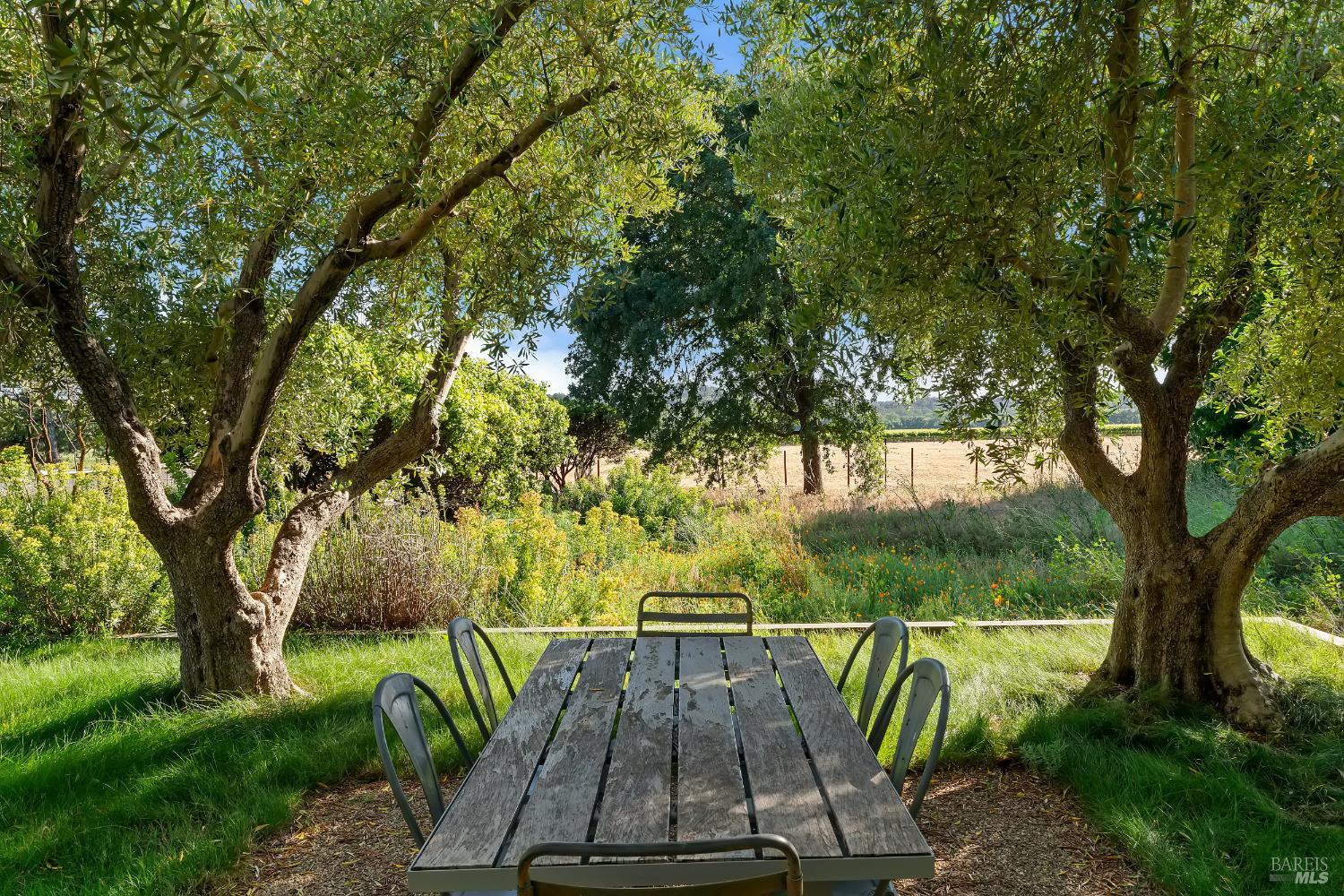 3487 Alexander Valley Road Healdsburg CA 95448