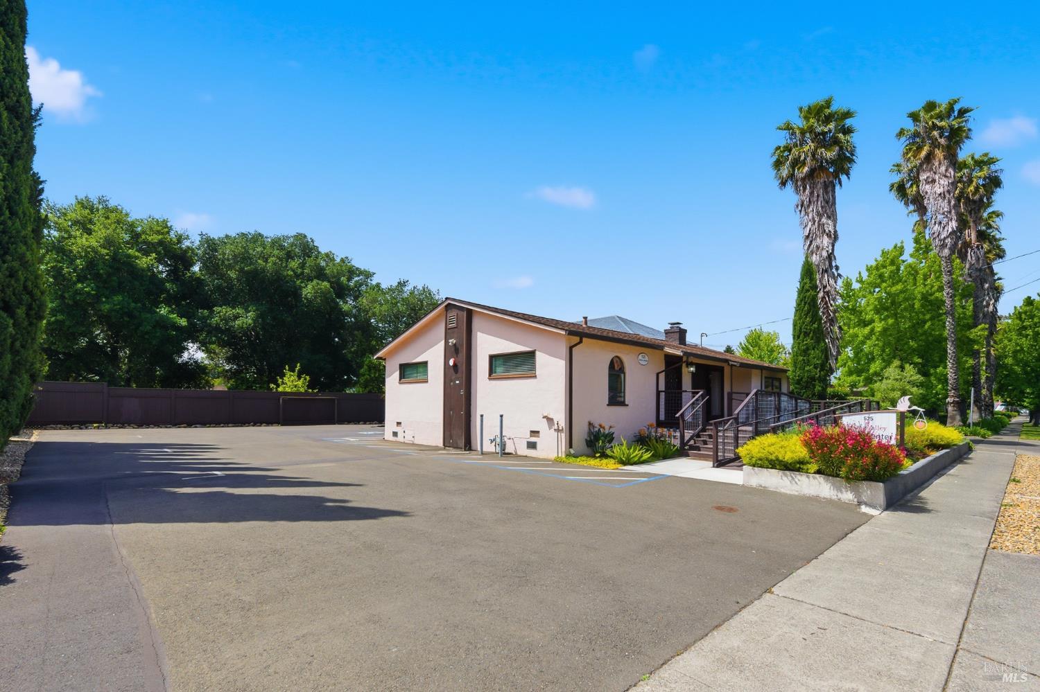 525 Lincoln Avenue Napa CA 94558