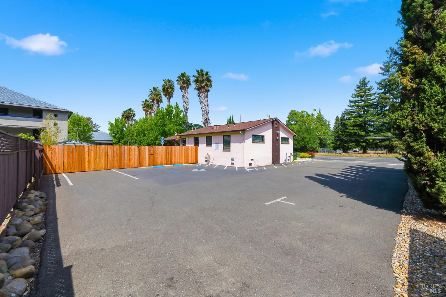 525 Lincoln Avenue Napa CA 94558