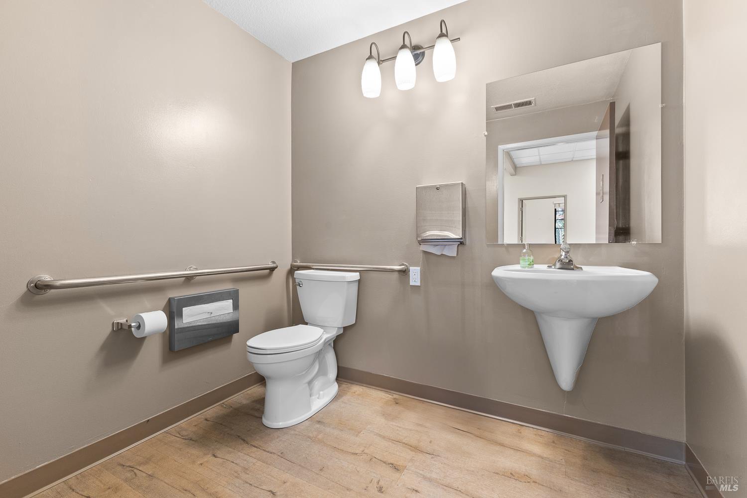 1436 Professional Drive Petaluma CA 94954