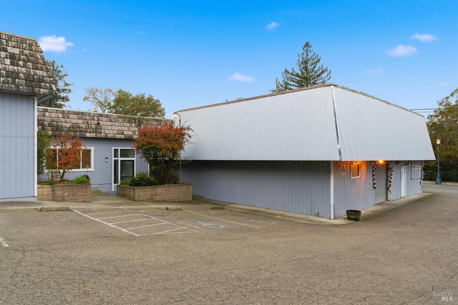 9550 Main Street Penngrove CA 94951
