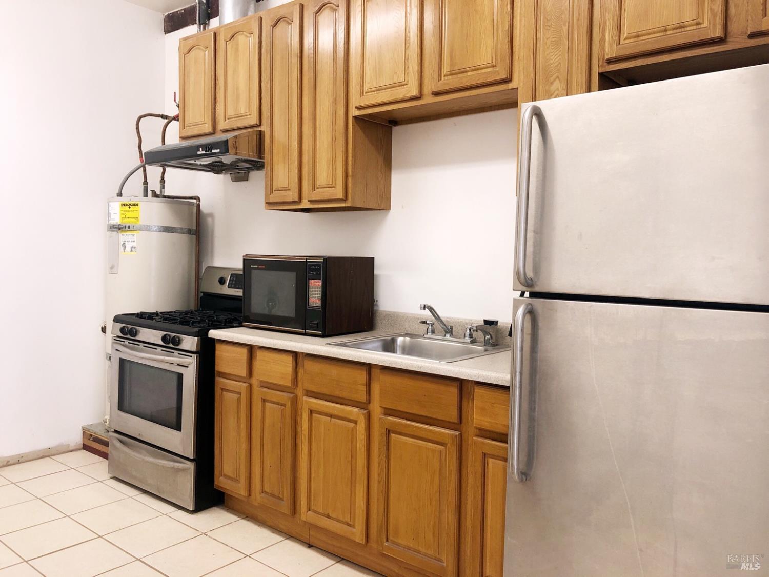 5230 E 12th Street Oakland CA 94601