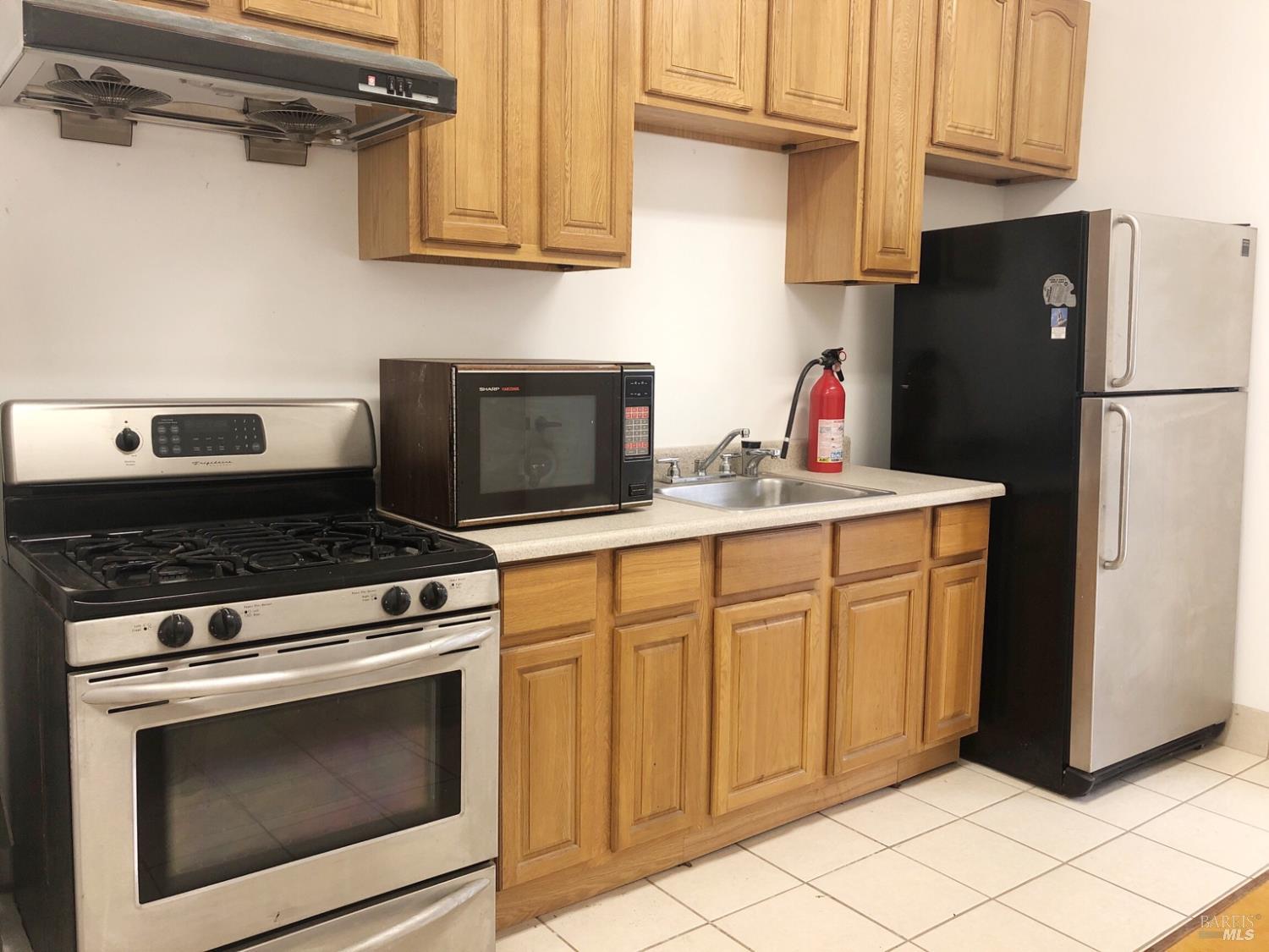 5230 E 12th Street Oakland CA 94601