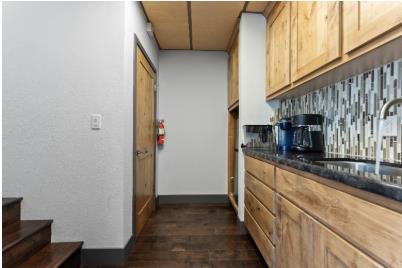 9258 Madison Avenue Orangevale CA 95662
