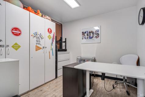 6640 Redwood Drive Rohnert Park CA 94928