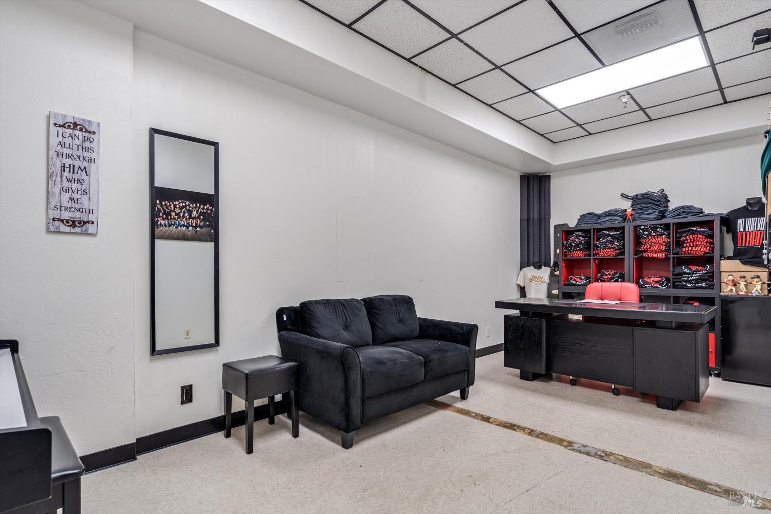 6640 Redwood Drive Rohnert Park CA 94928