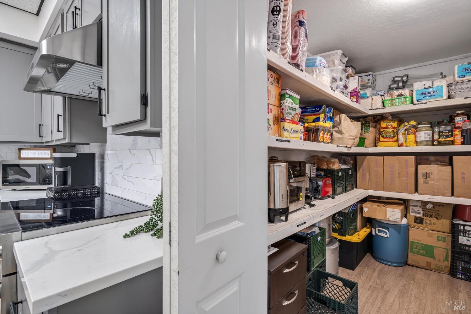 6640 Redwood Drive Rohnert Park CA 94928