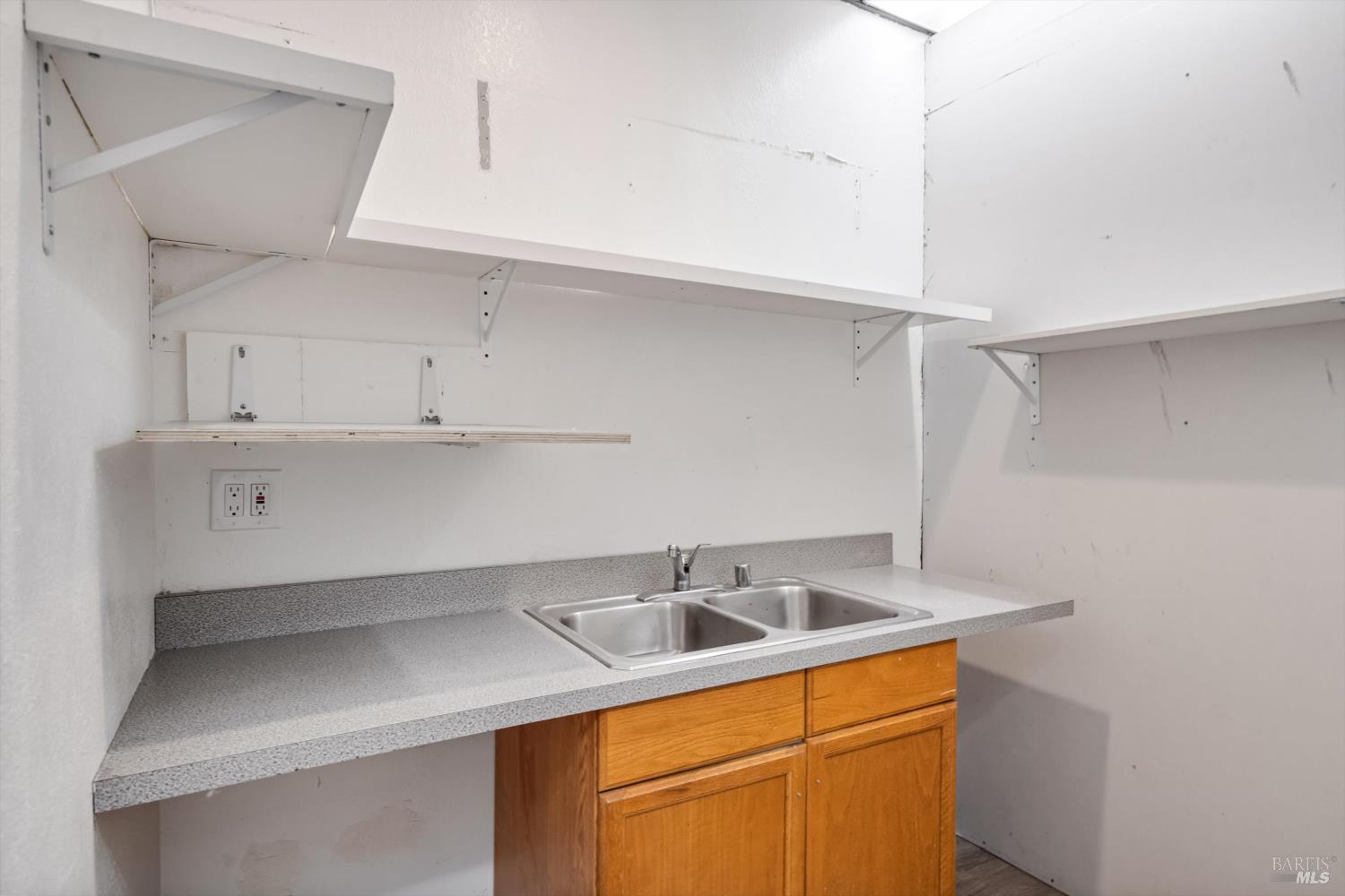 6640 Redwood Drive Rohnert Park CA 94928