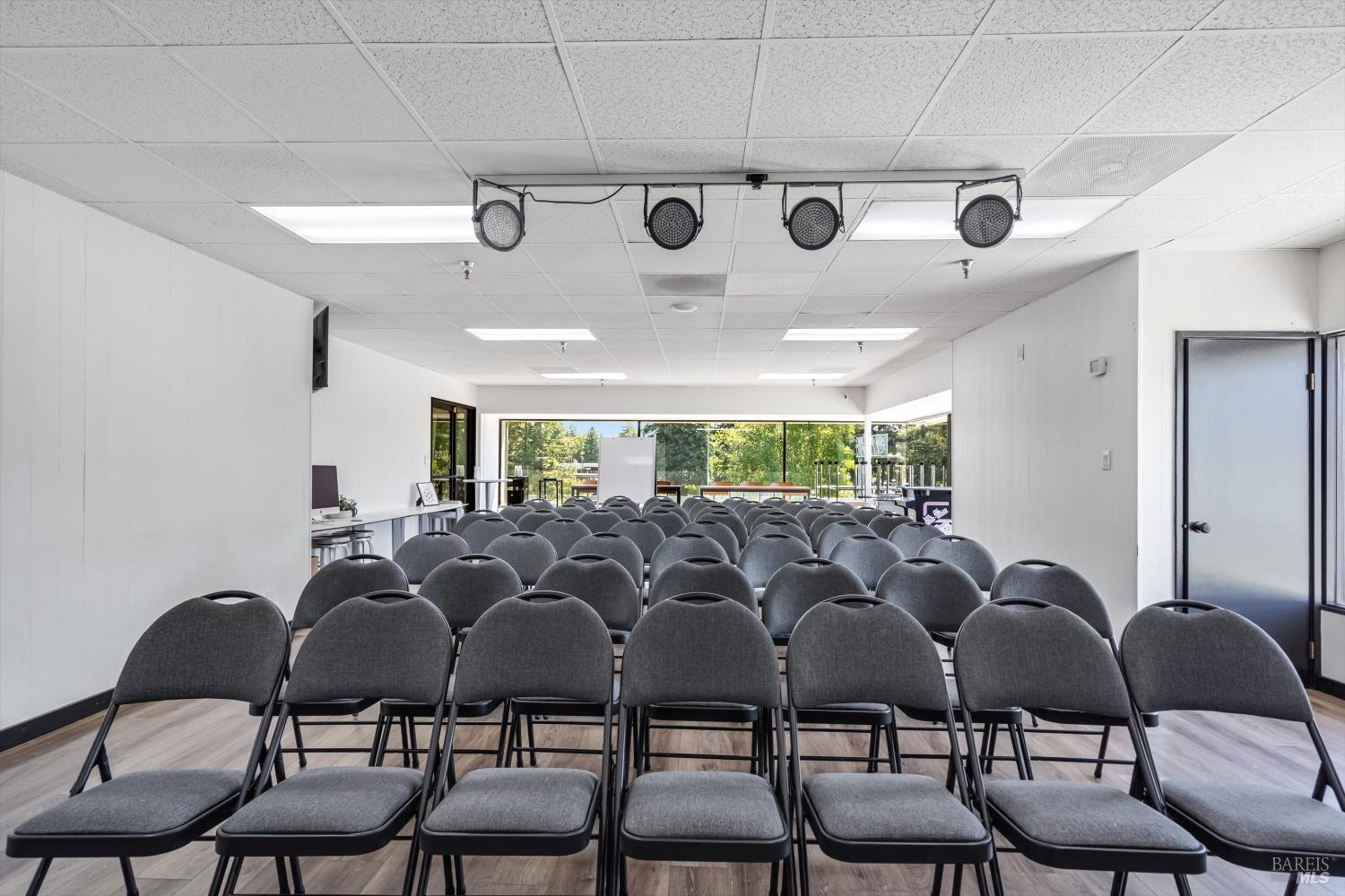 6640 Redwood Drive Rohnert Park CA 94928