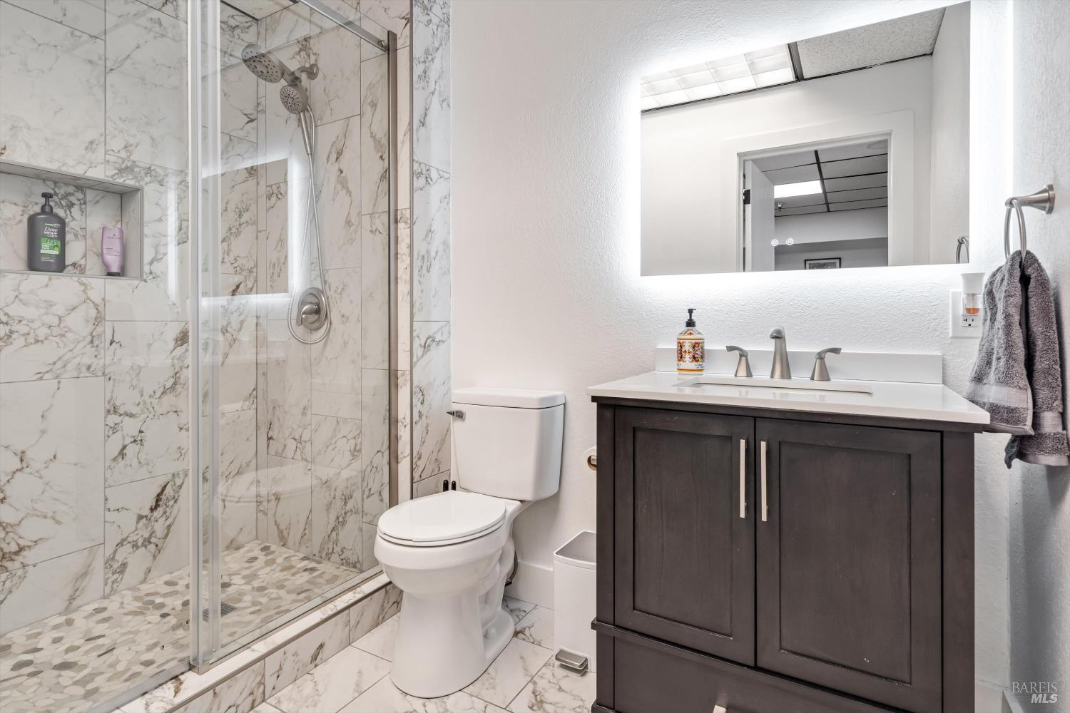 6640 Redwood Drive Rohnert Park CA 94928