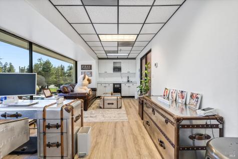 6640 Redwood Drive Rohnert Park CA 94928
