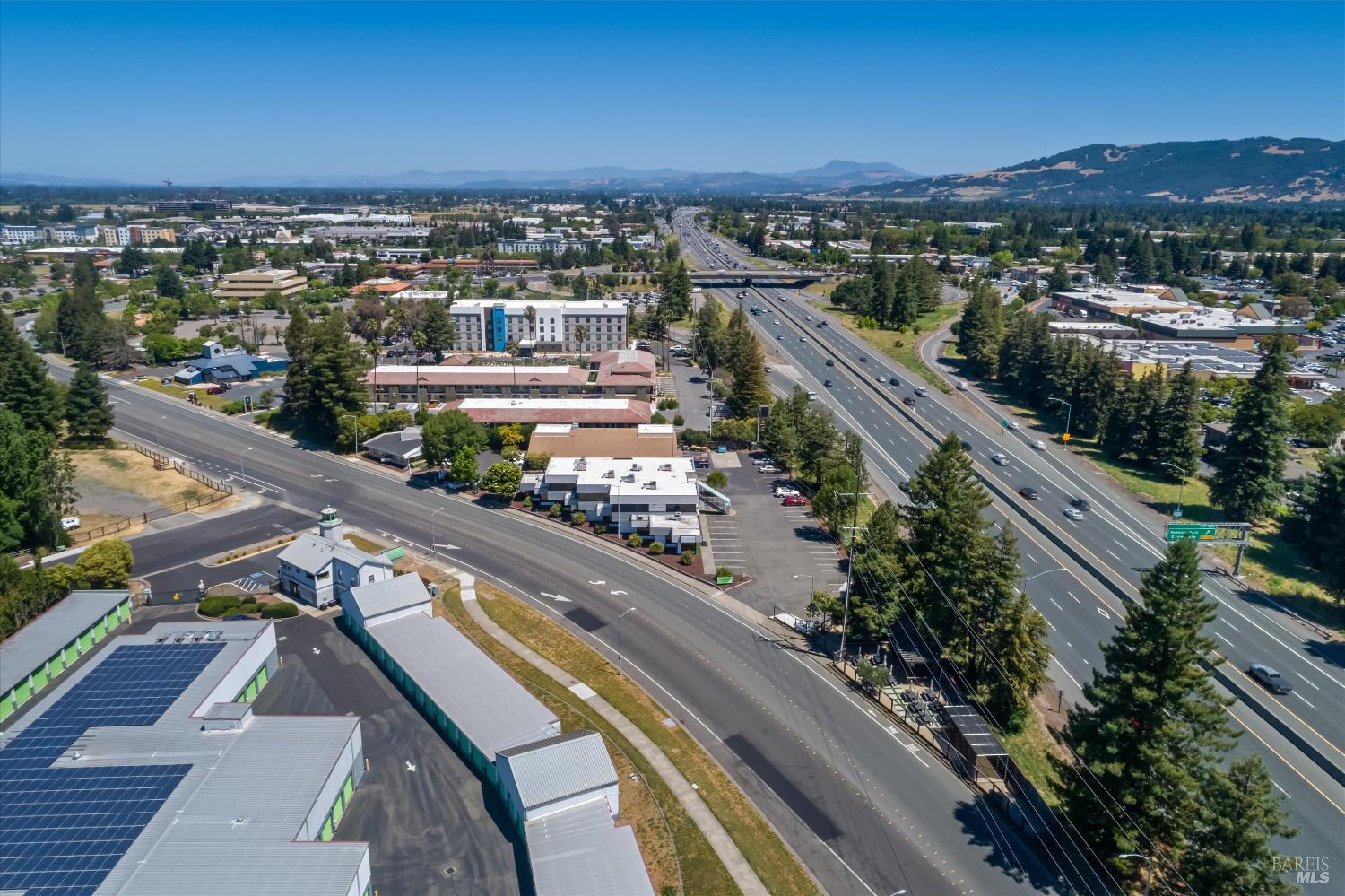 6640 Redwood Drive Rohnert Park CA 94928