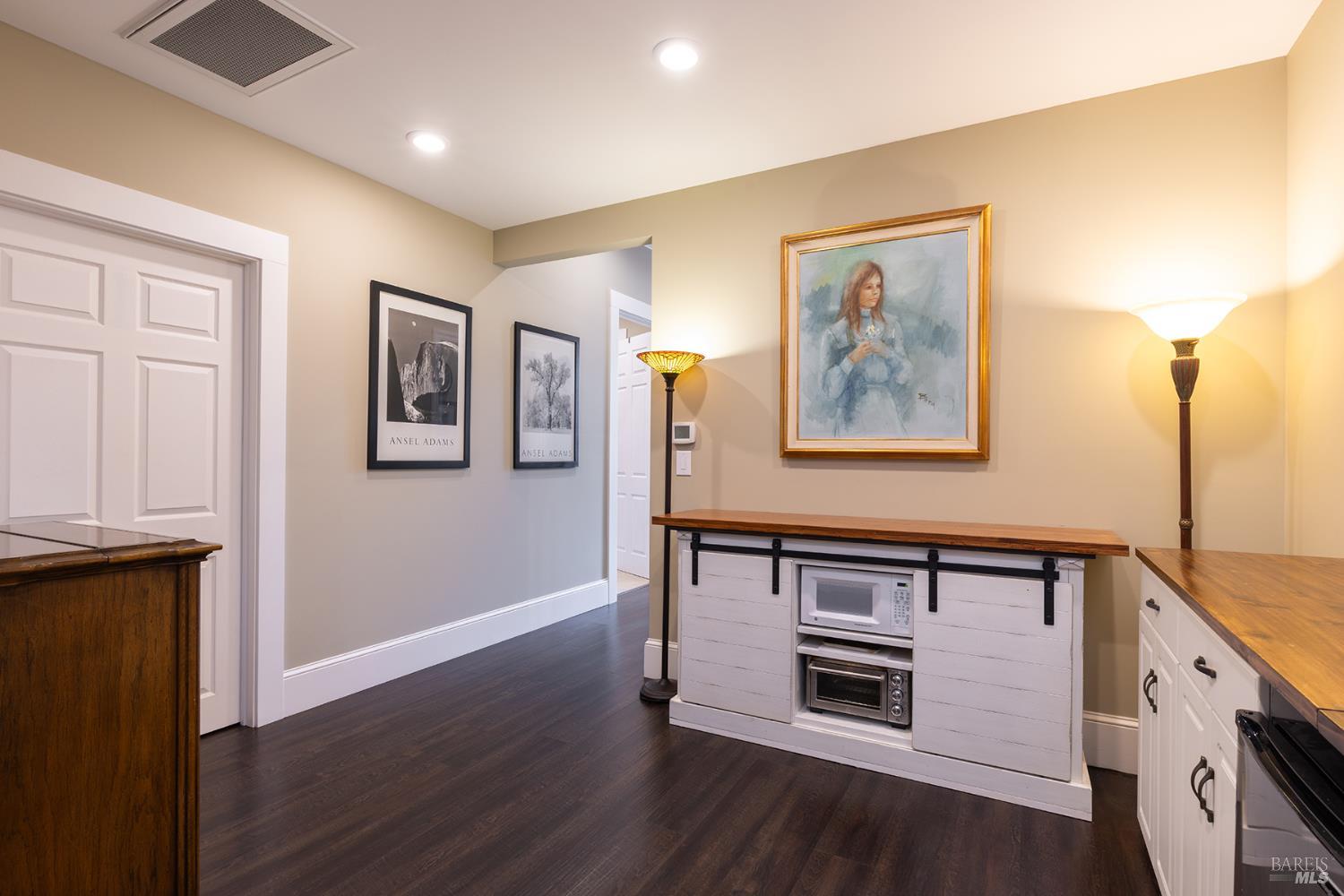 160 Johnson Street Windsor CA 95492