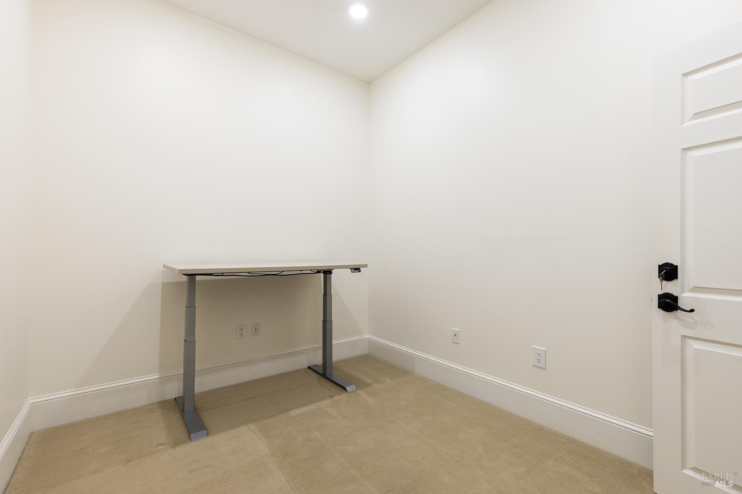 160 Johnson Street Windsor CA 95492