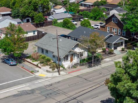 1203 College Avenue Santa Rosa CA 95404