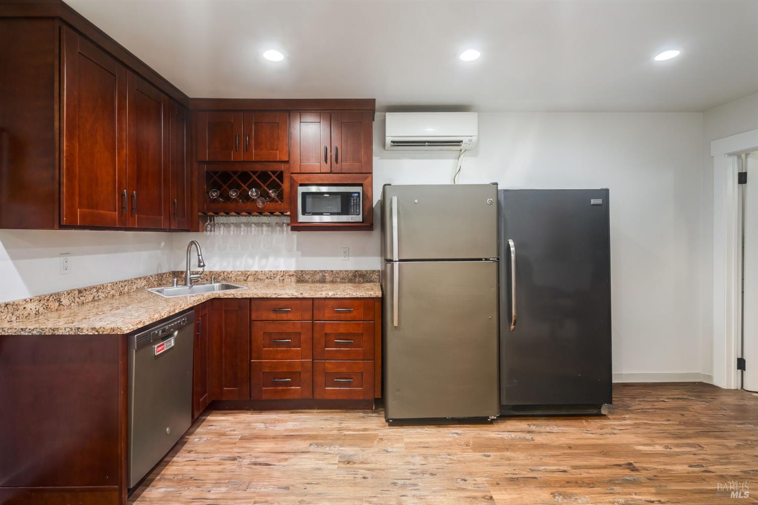 899 Dowdell Lane St. Helena CA 94574