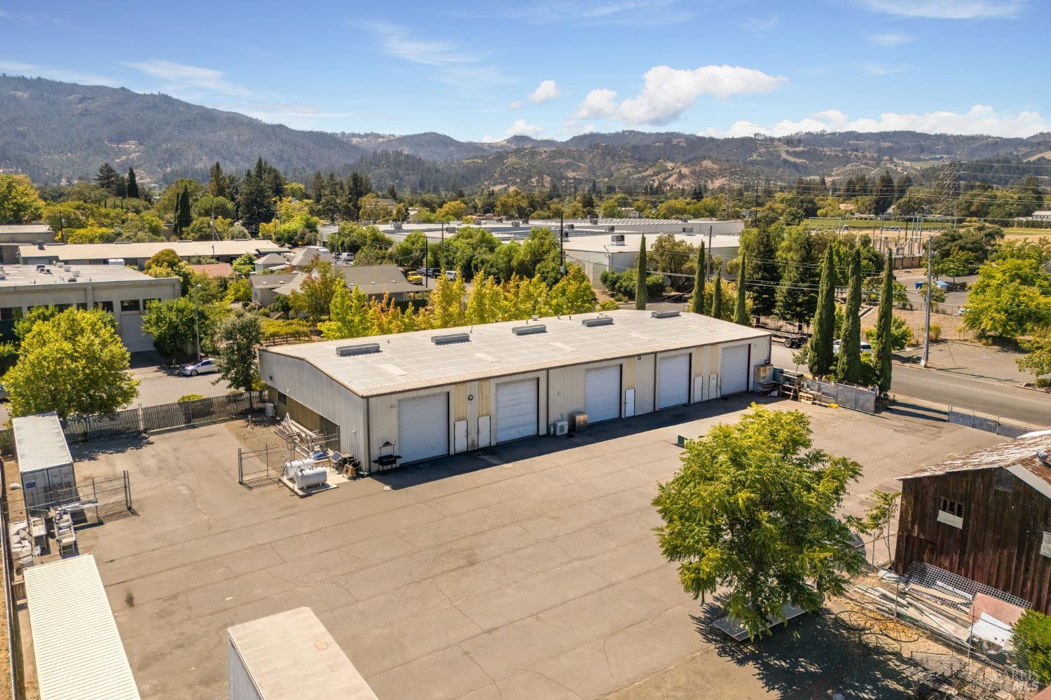 899 Dowdell Lane St. Helena CA 94574
