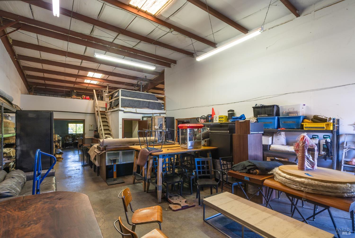 899 Dowdell Lane St. Helena CA 94574