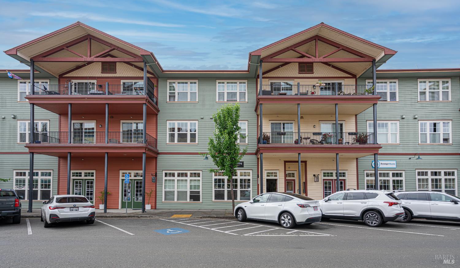 148 Johnson Street Windsor CA 95492