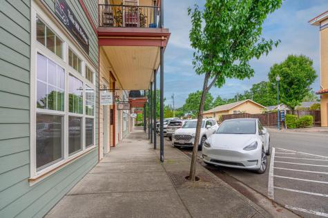 148 Johnson Street Windsor CA 95492