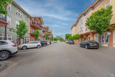 148 Johnson Street Windsor CA 95492