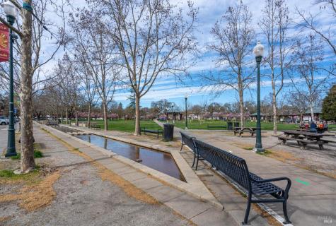 148 Johnson Street Windsor CA 95492
