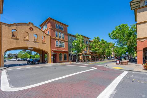 148 Johnson Street Windsor CA 95492