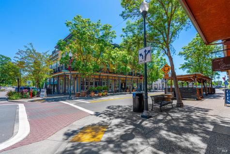 148 Johnson Street Windsor CA 95492