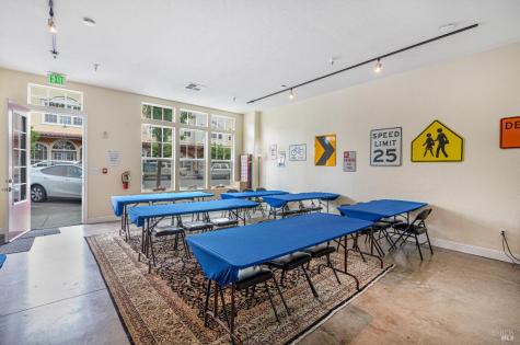 148 Johnson Street Windsor CA 95492