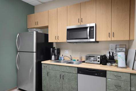 3785 Brickway Boulevard Santa Rosa CA 95403