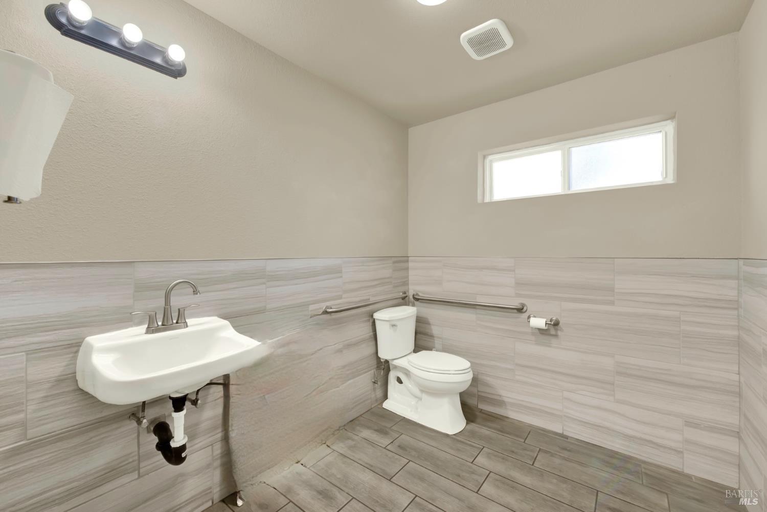 124 S Porter Road Dixon CA 95620