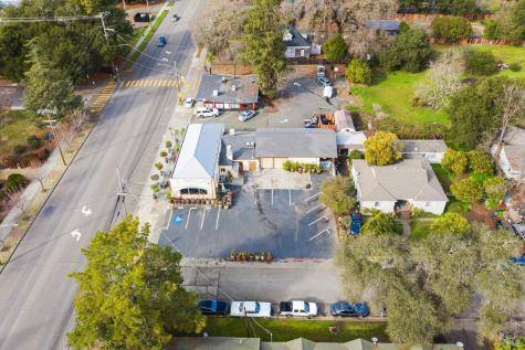 504 N Cloverdale Boulevard Cloverdale CA 95425