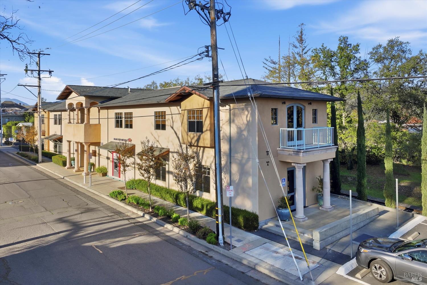 1050 Adams Street St. Helena CA 94574