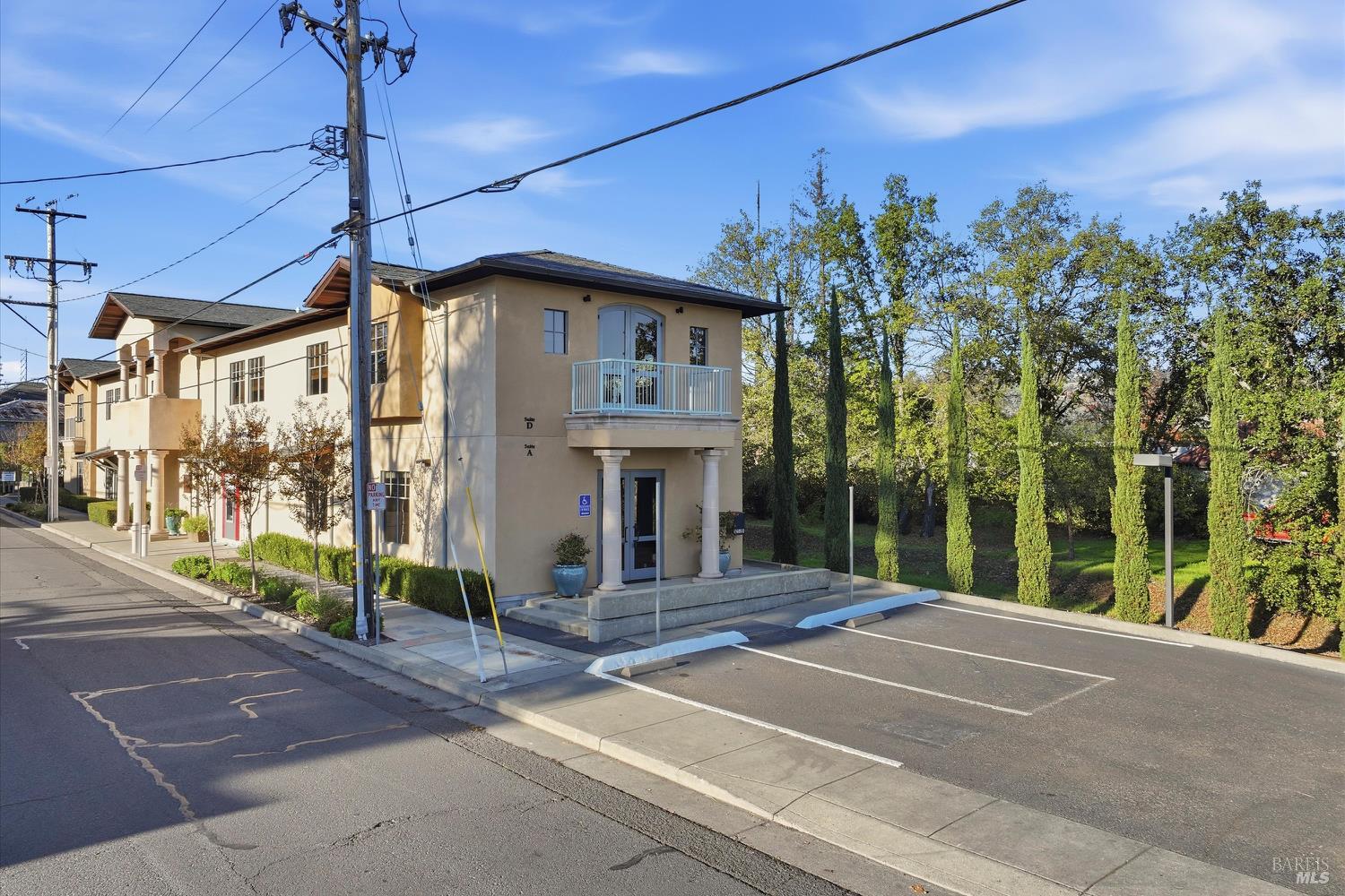 1050 Adams Street St. Helena CA 94574