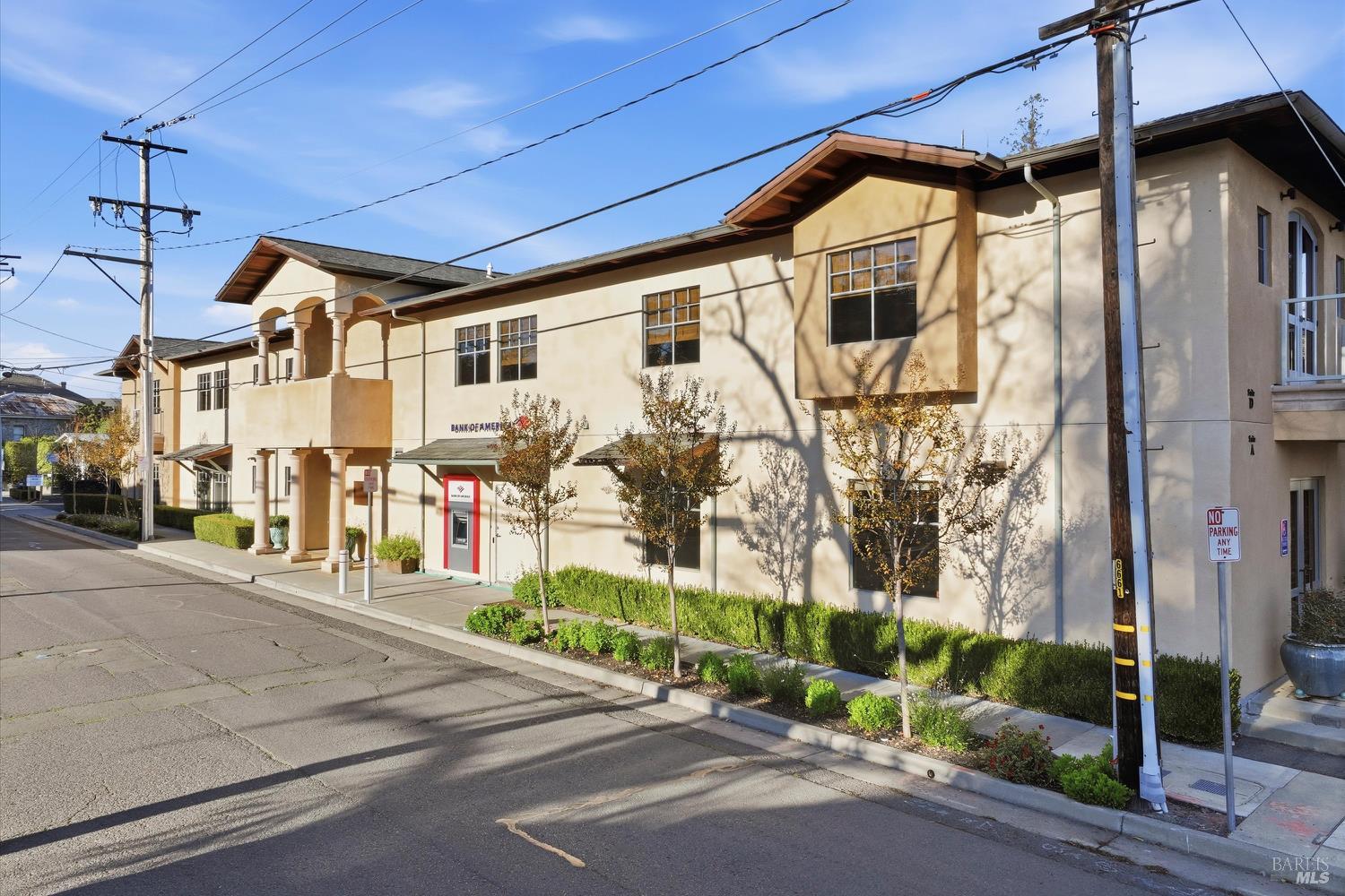 1050 Adams Street St. Helena CA 94574