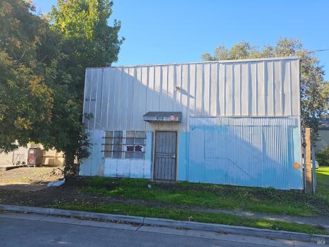 909-911 Saracen Road Santa Rosa CA 95401