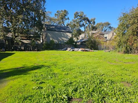 909-911 Saracen Road Santa Rosa CA 95401