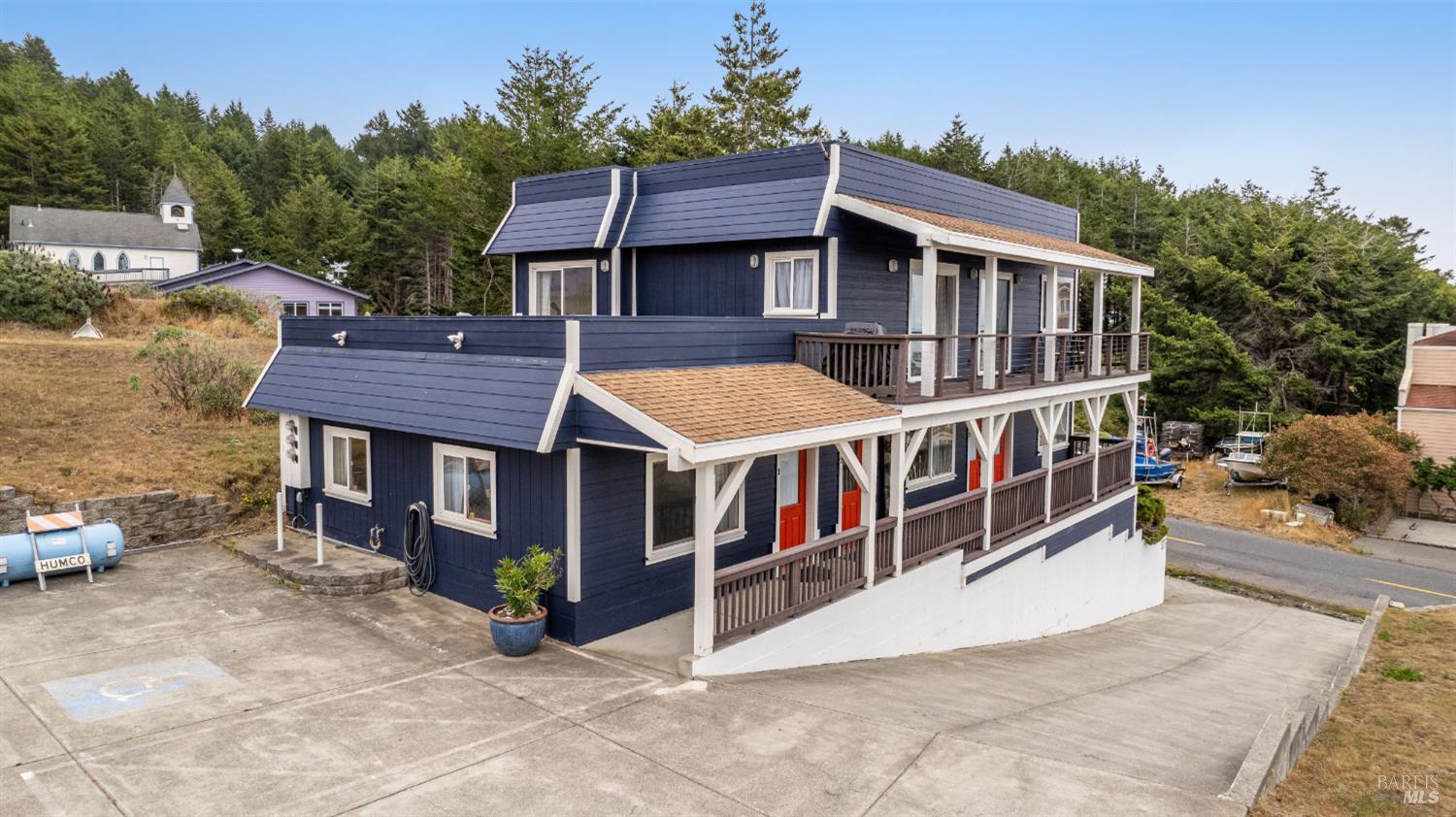 129 Lower Pacific Drive Shelter Cove CA 95589
