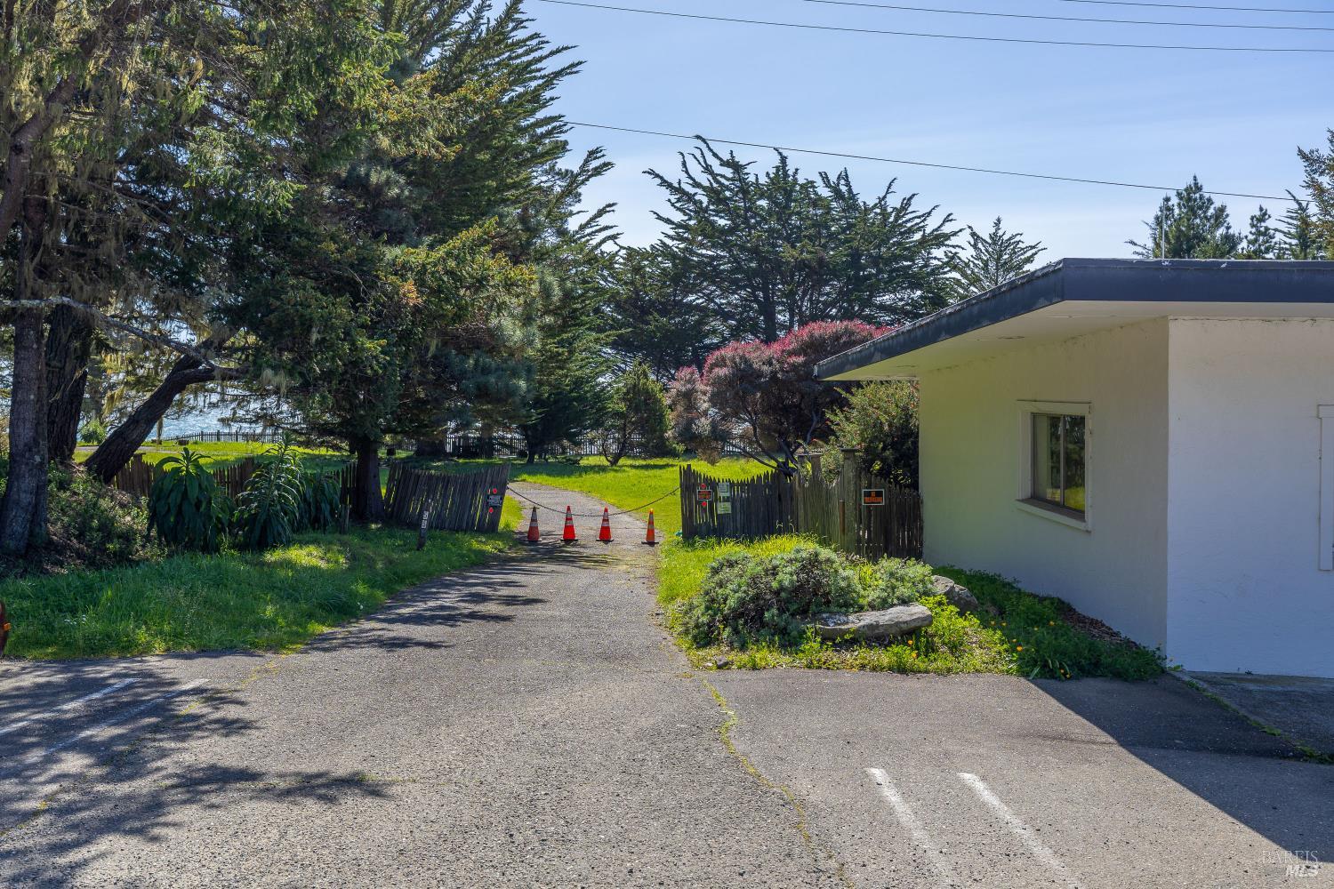 35500-07, 22 S Highway 1 Gualala CA 95445