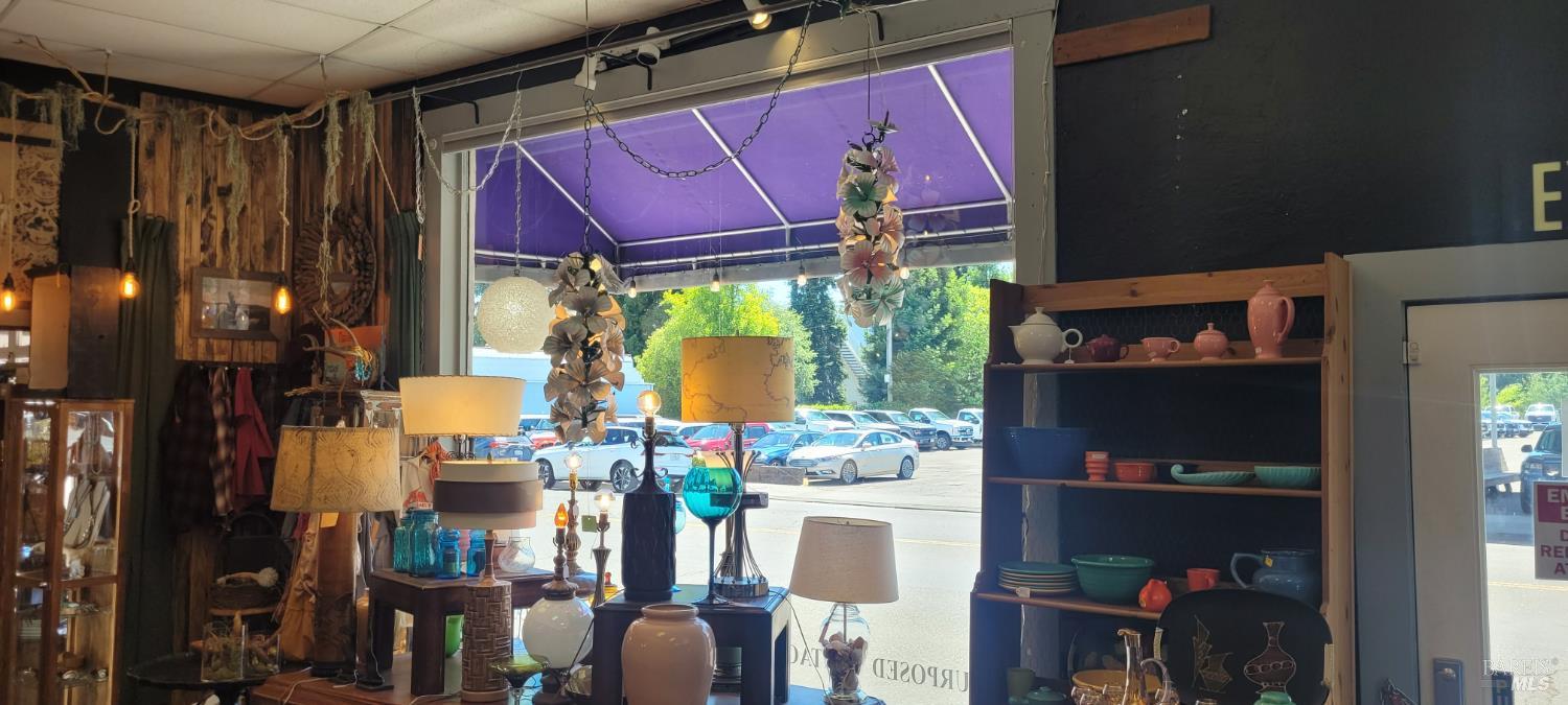 452 Healdsburg Avenue Healdsburg CA 95448