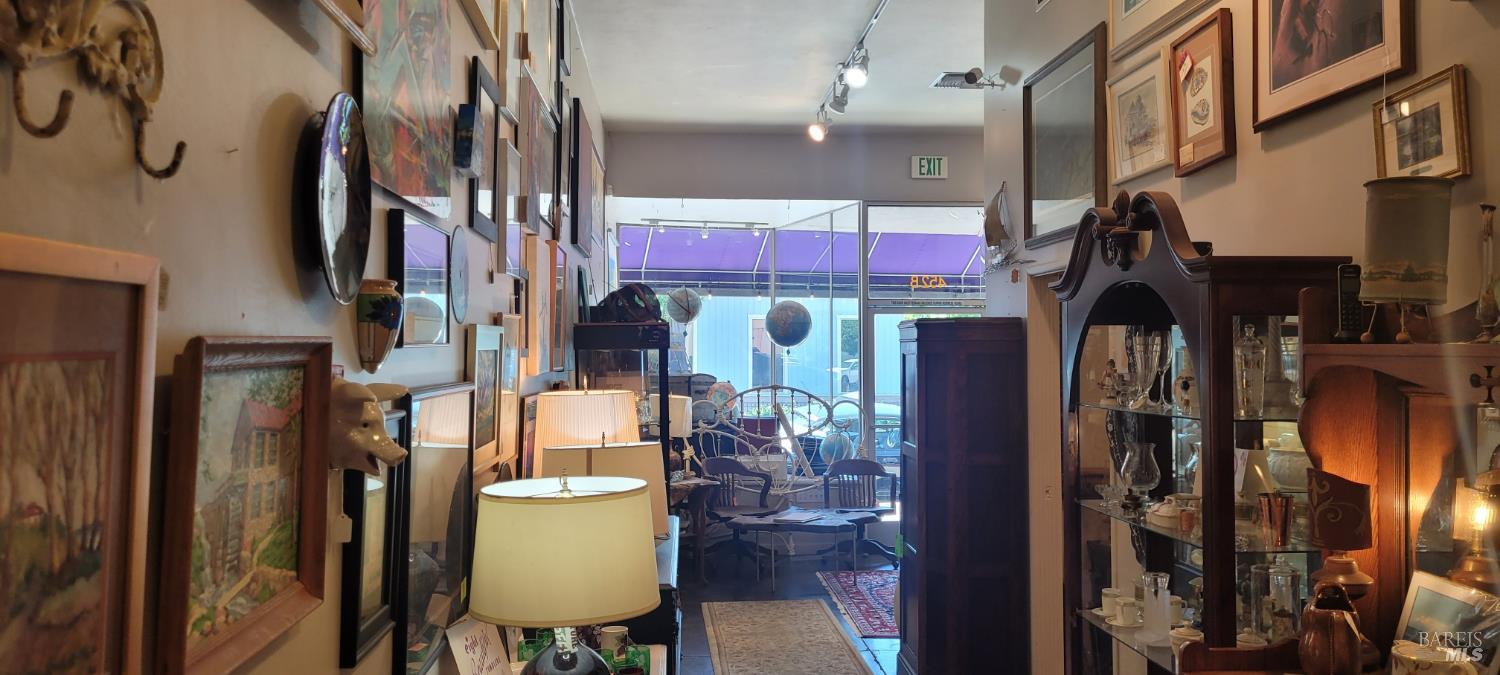 452 Healdsburg Avenue Healdsburg CA 95448