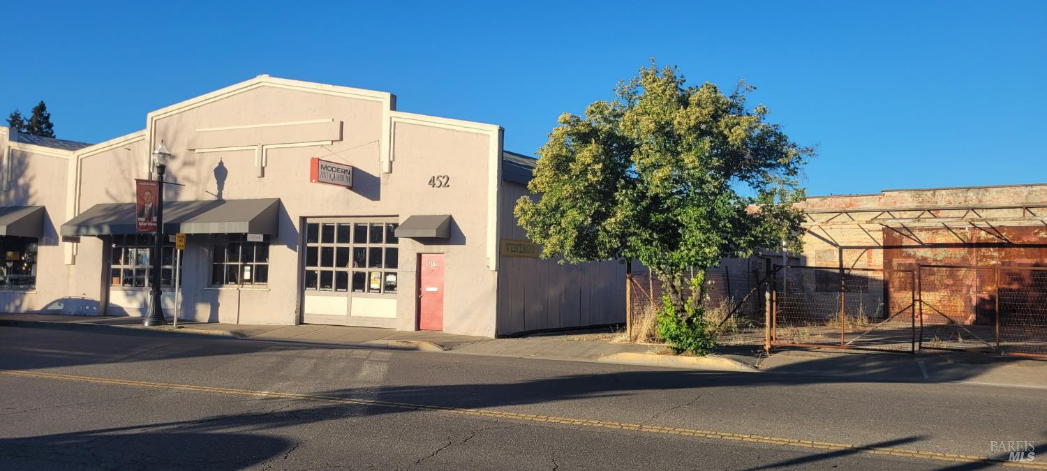 452 Healdsburg Avenue Healdsburg CA 95448