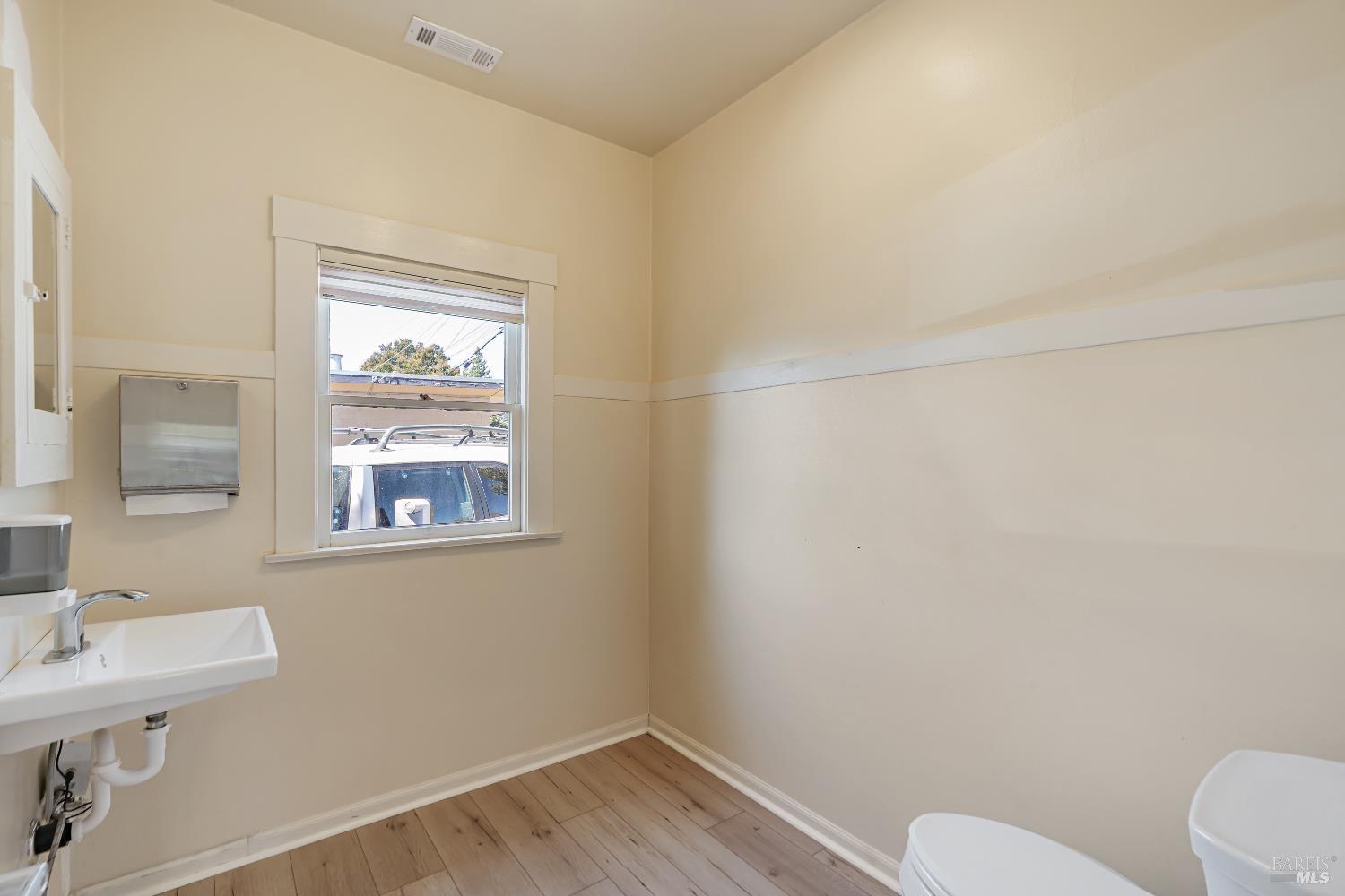 1335 D Street Napa CA 94559