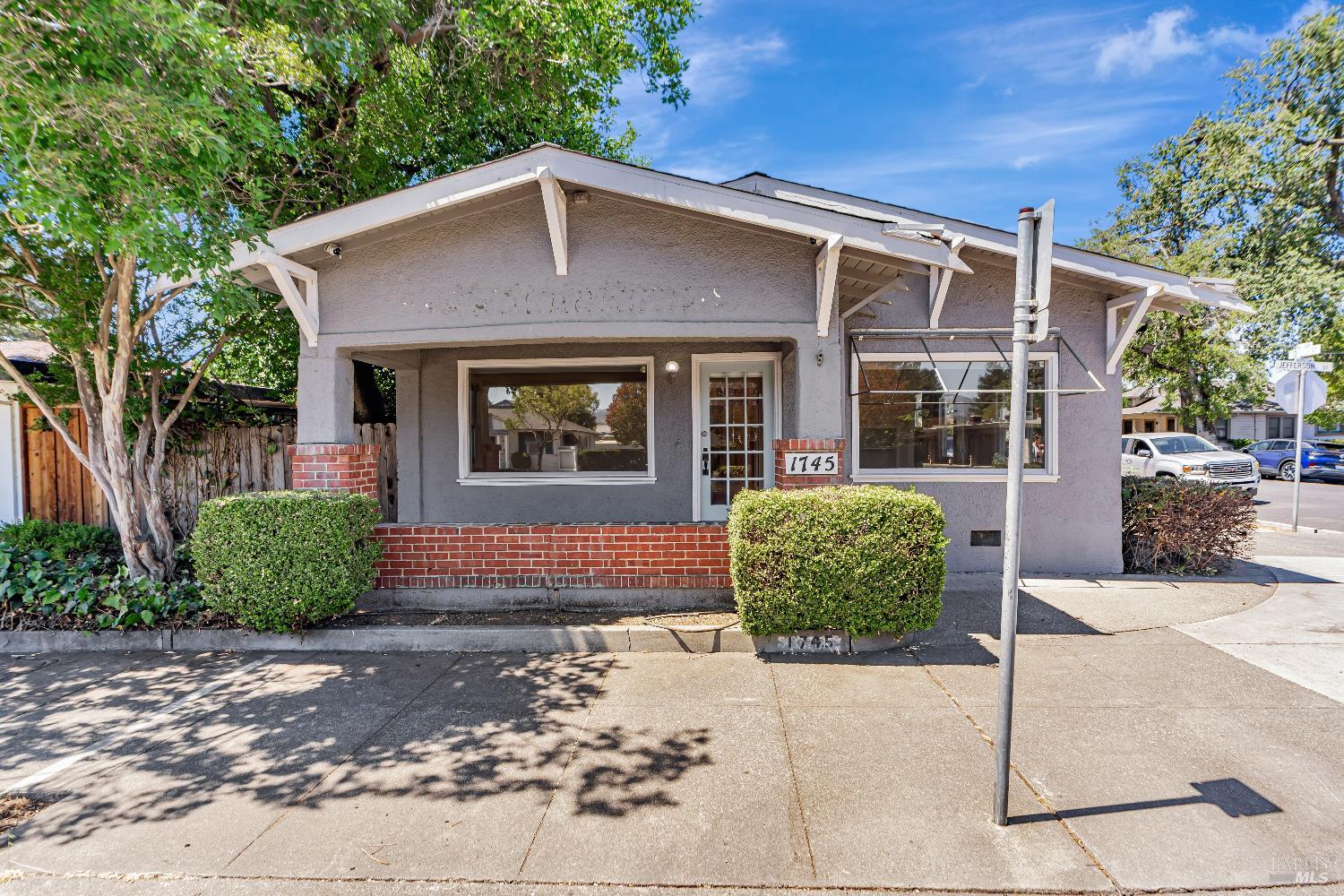 1335 D Street Napa CA 94559