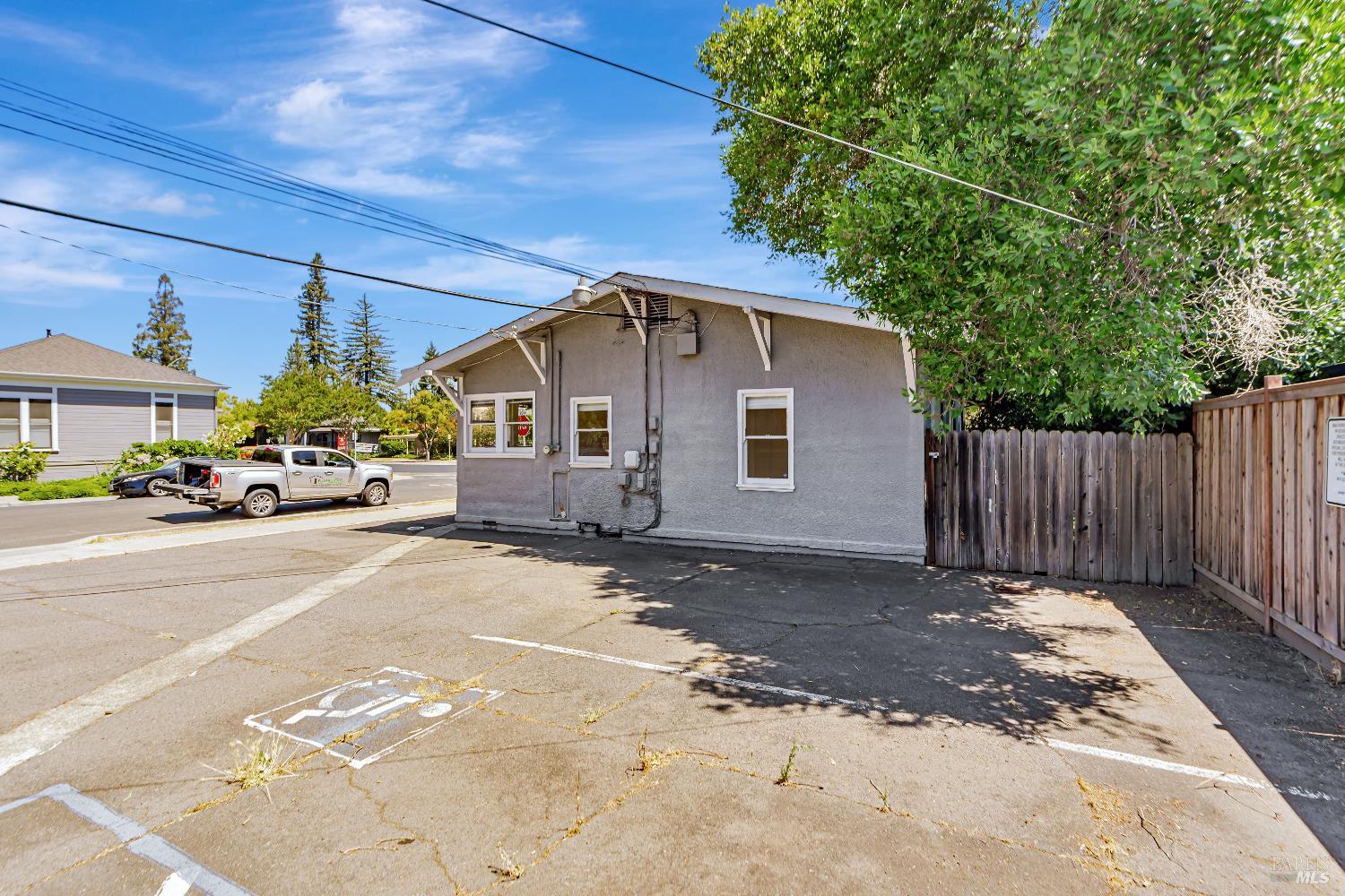 1335 D Street Napa CA 94559