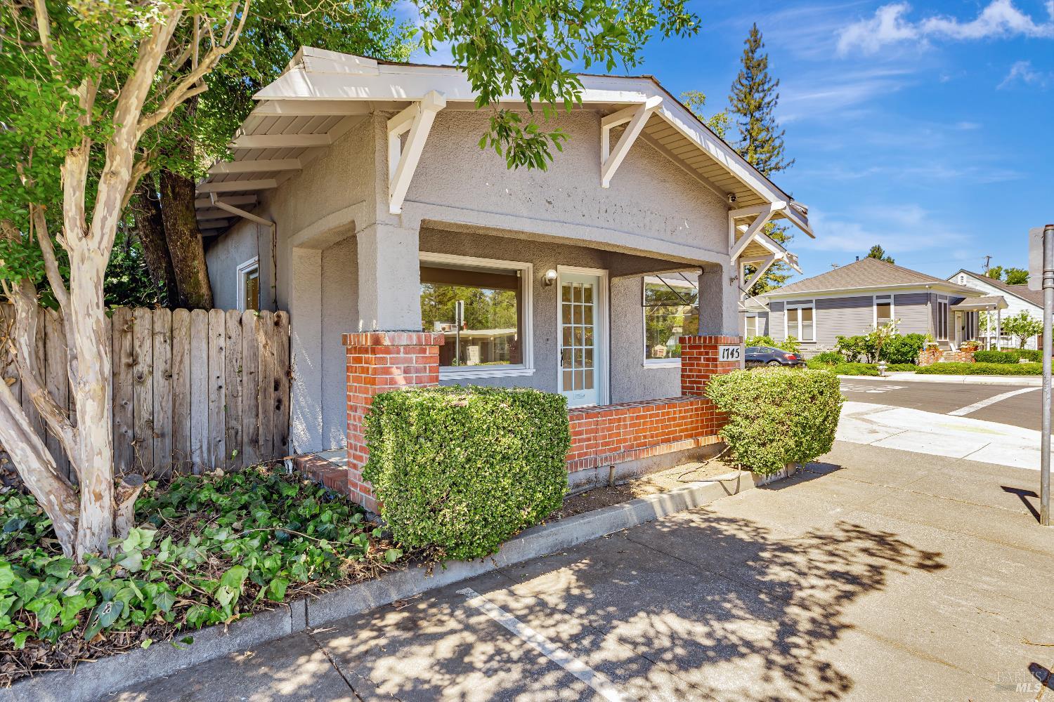 1335 D Street Napa CA 94559