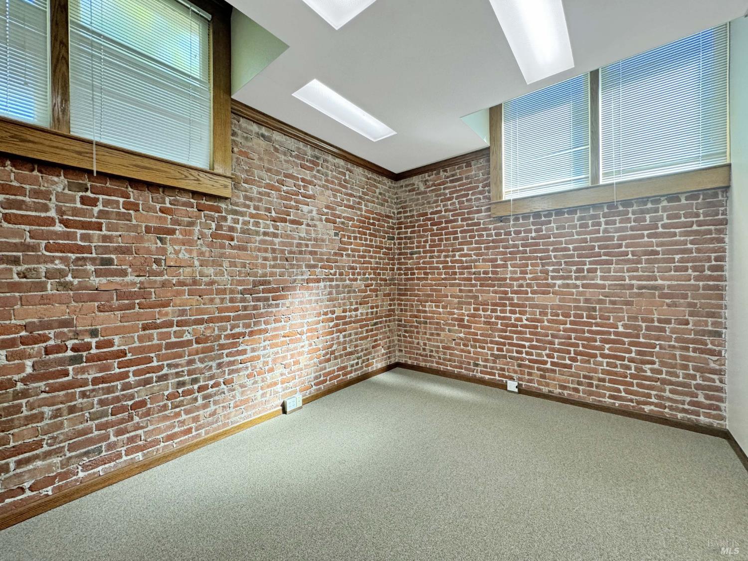 320 S State Street Ukiah CA 95482