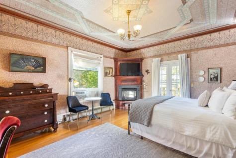 25 W Grant Street Healdsburg CA 95448