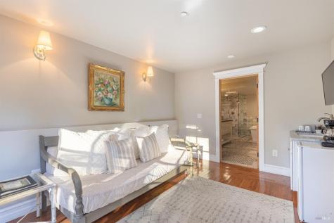 25 W Grant Street Healdsburg CA 95448